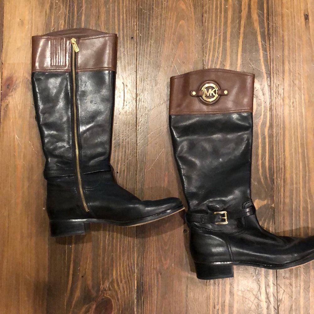 Micheal Kors boots - Picture 3 of 3